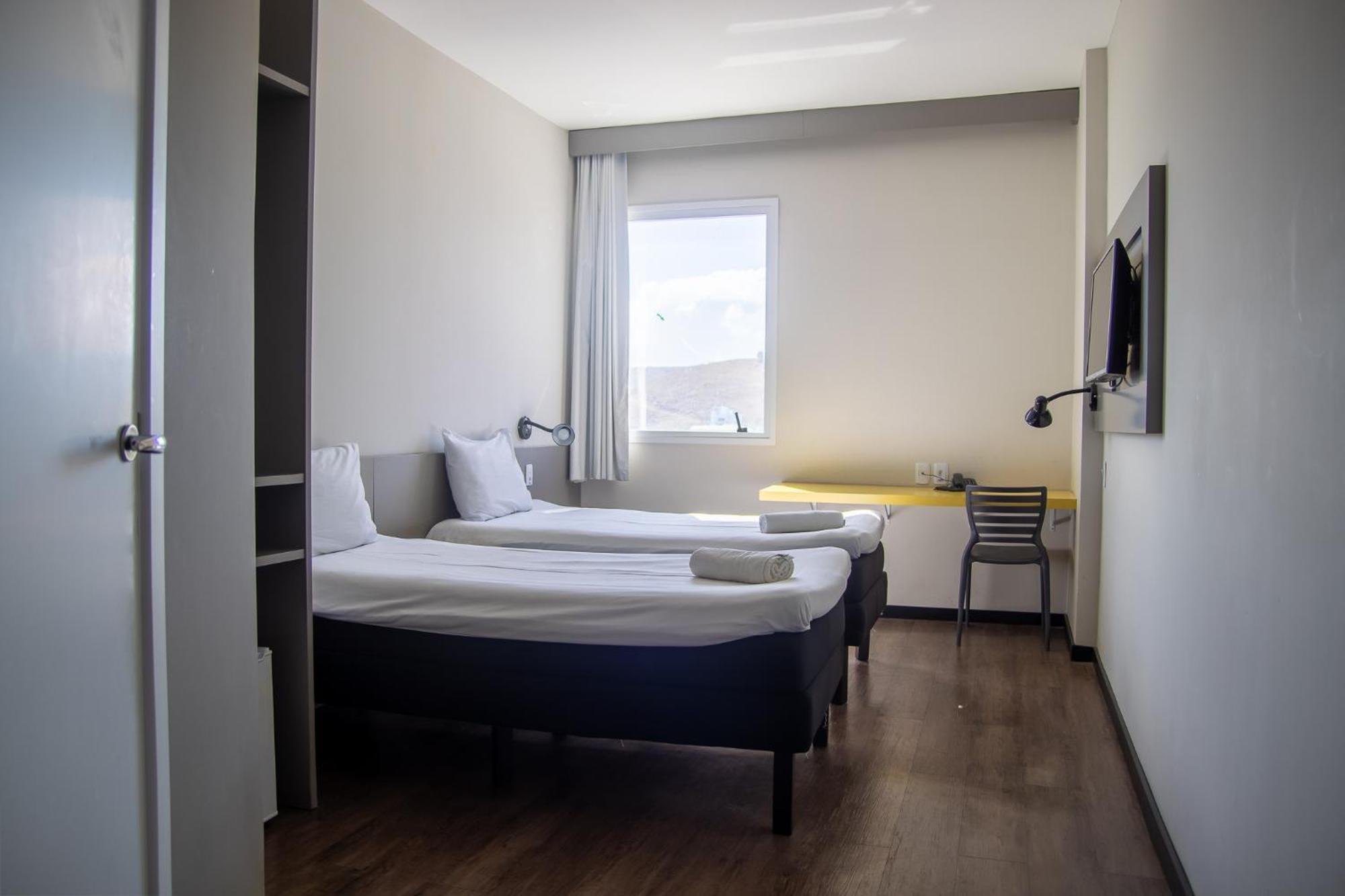 Отель Ibis Styles Трес-Риус Экстерьер фото