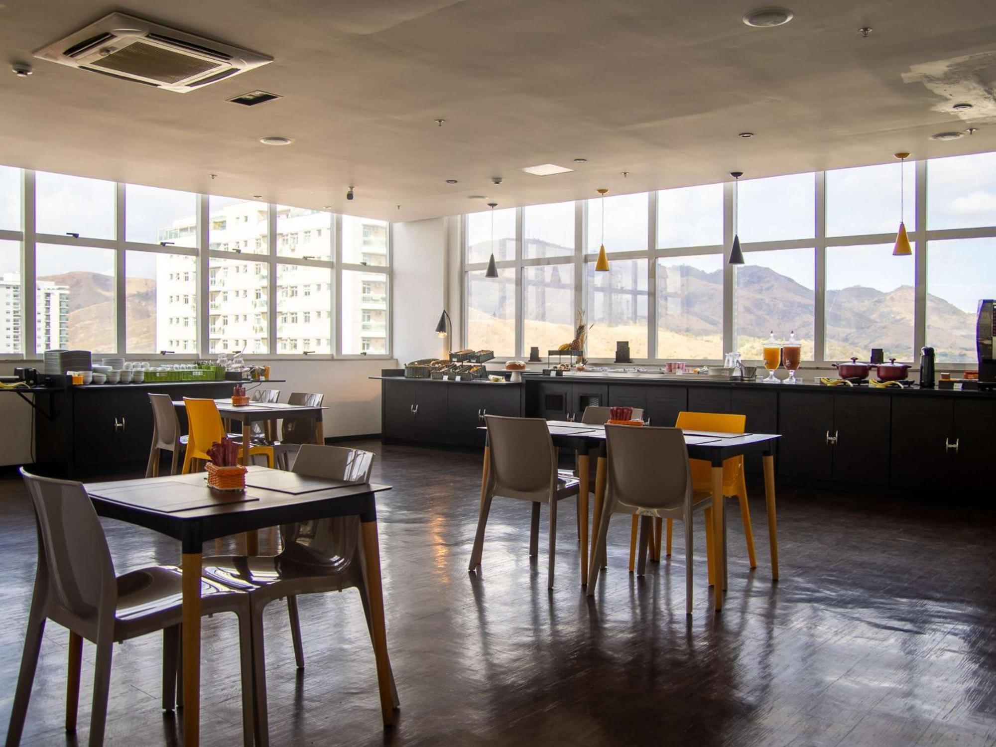 Отель Ibis Styles Трес-Риус Экстерьер фото